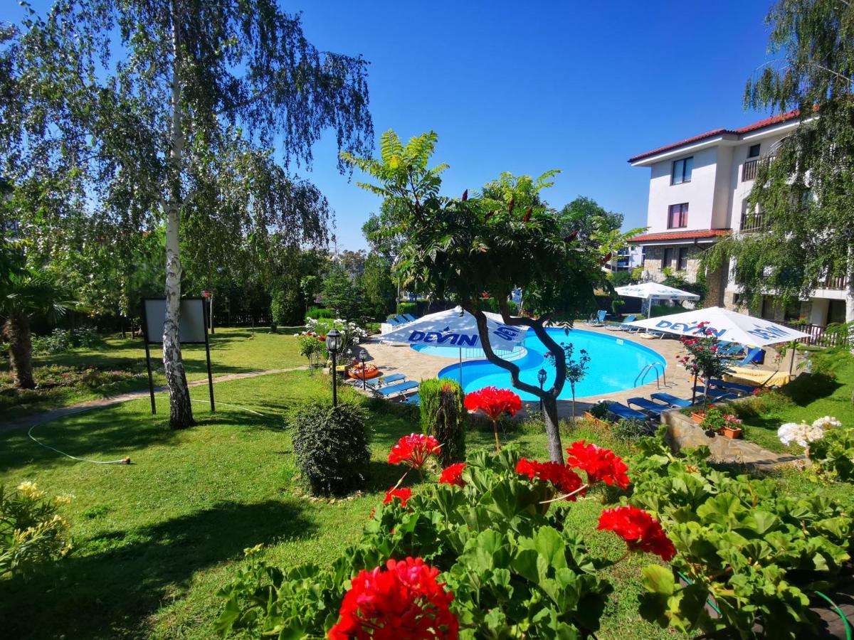 Marina Delfin Apartments - Top Location & Pet Friendly Sveti Vlas Exterior photo