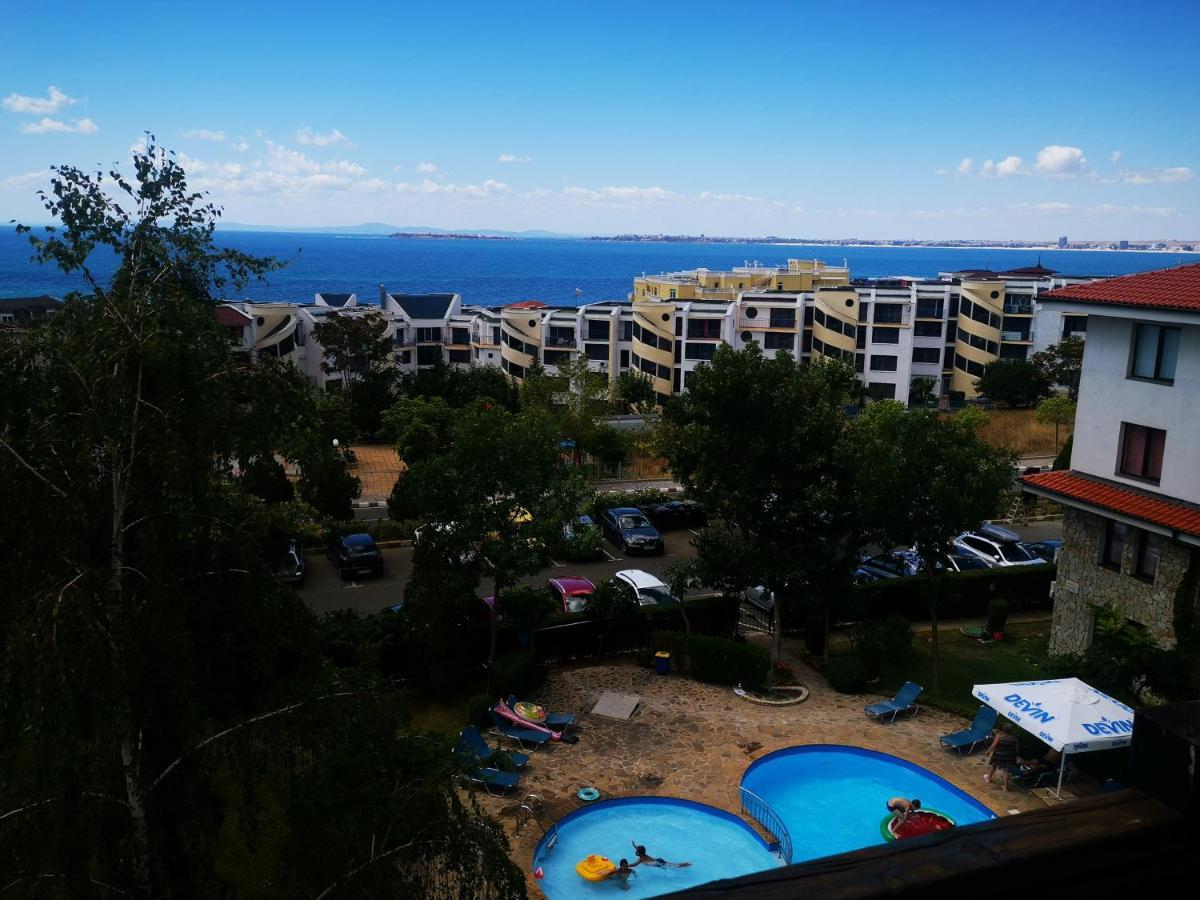Marina Delfin Apartments - Top Location & Pet Friendly Sveti Vlas Exterior photo