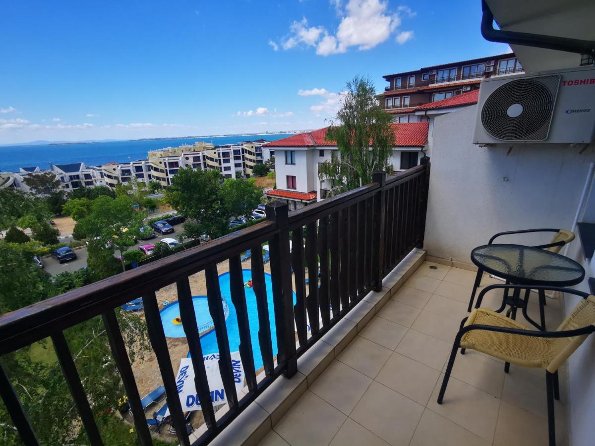 Marina Delfin Apartments - Top Location & Pet Friendly Sveti Vlas Exterior photo
