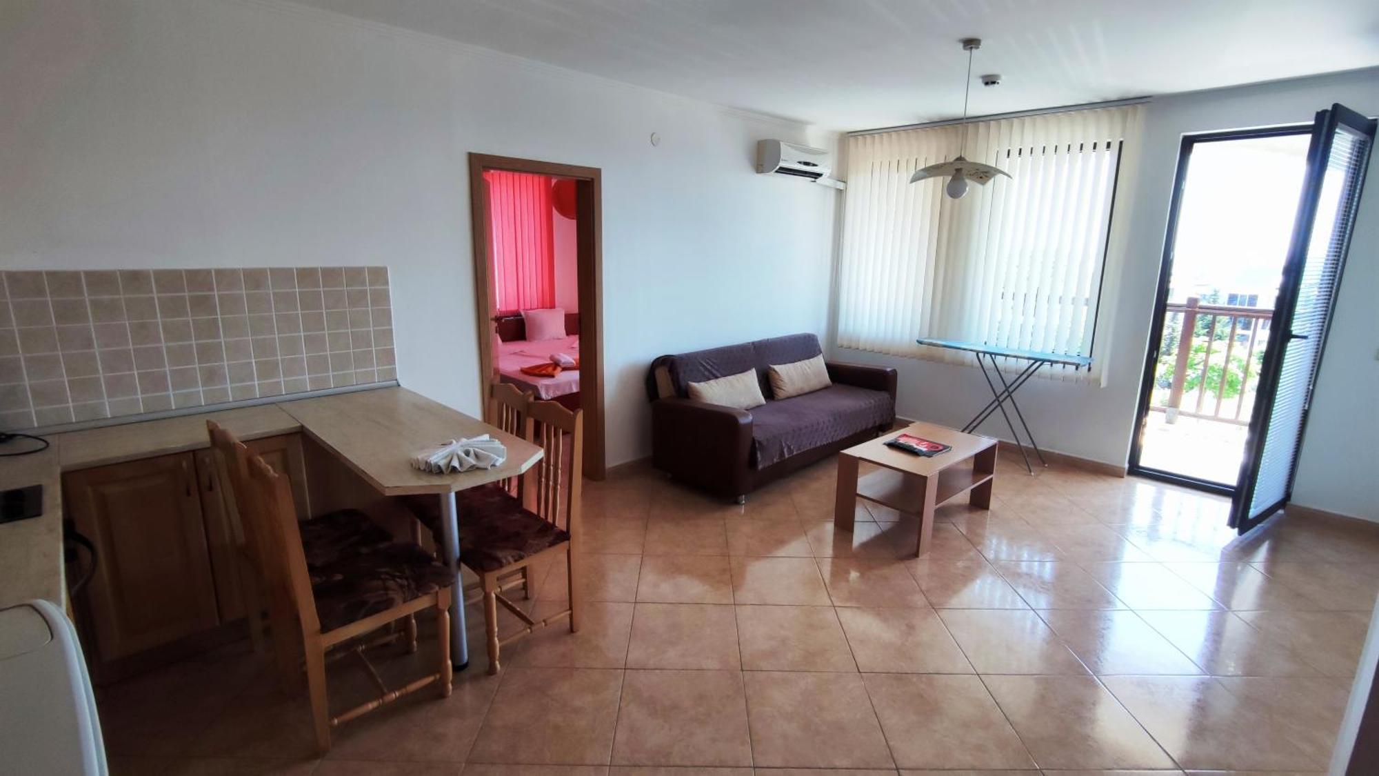 Marina Delfin Apartments - Top Location & Pet Friendly Sveti Vlas Exterior photo