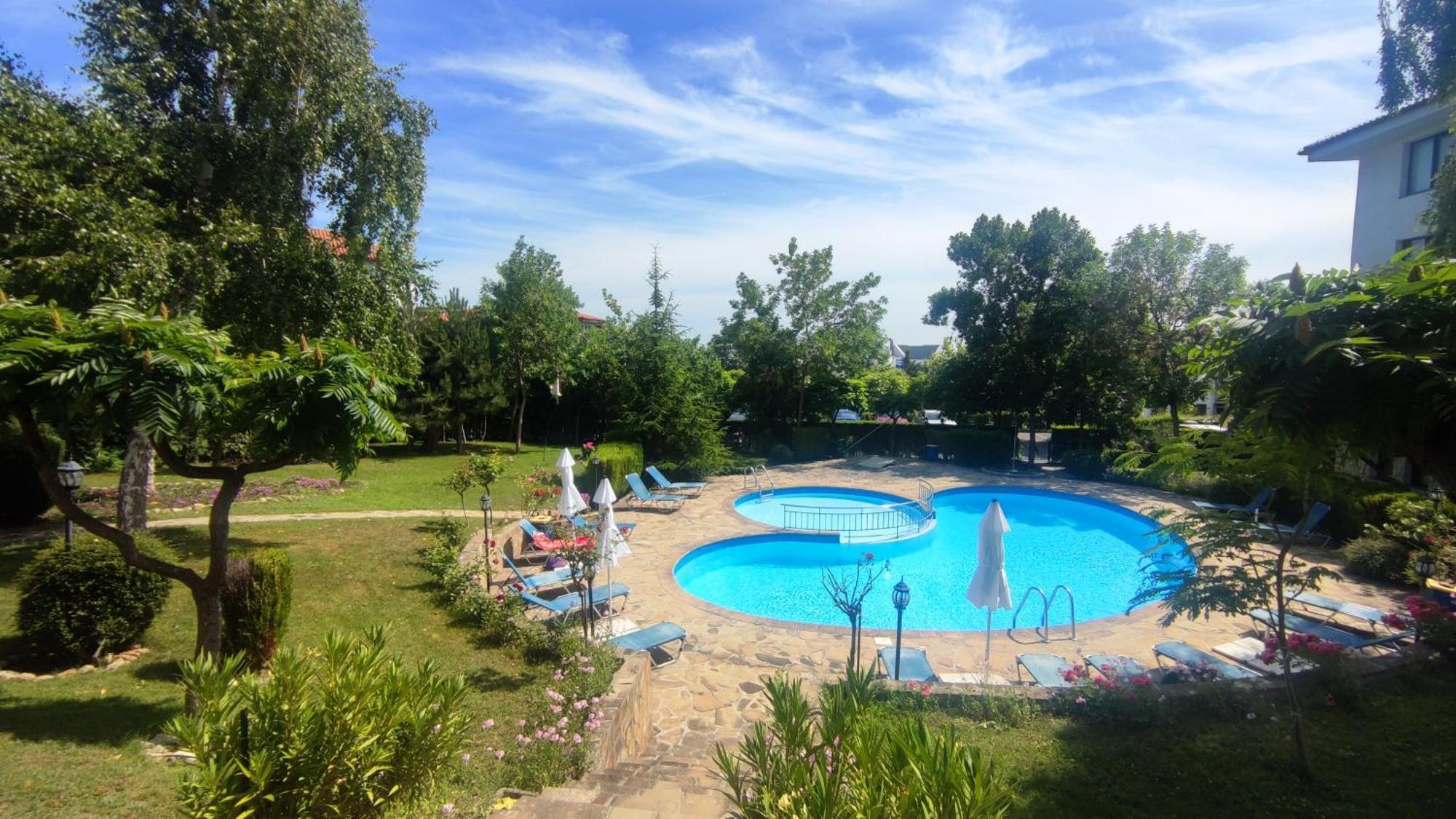 Marina Delfin Apartments - Top Location & Pet Friendly Sveti Vlas Exterior photo