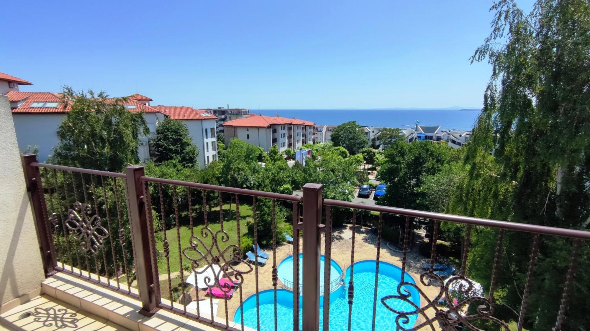 Marina Delfin Apartments - Top Location & Pet Friendly Sveti Vlas Exterior photo