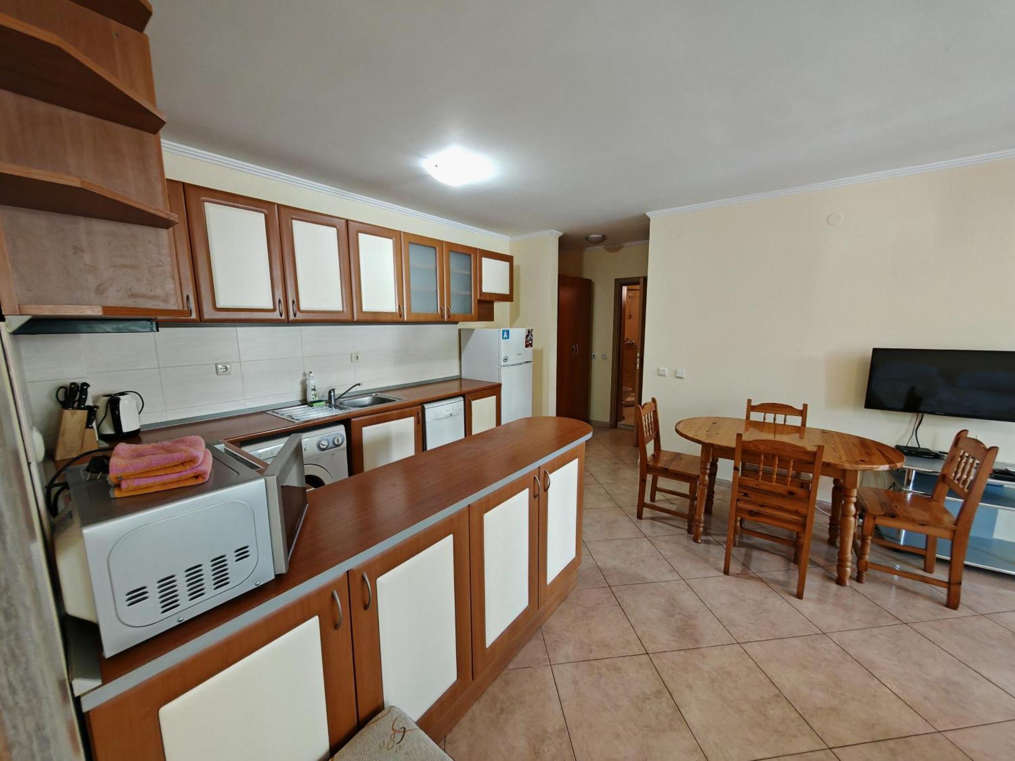Marina Delfin Apartments - Top Location & Pet Friendly Sveti Vlas Exterior photo